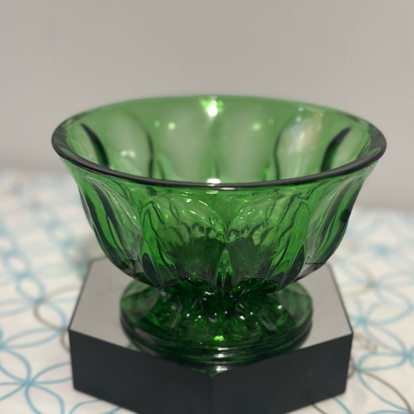 Other - Vintage anchor hocking emerald Green Glass Bowl